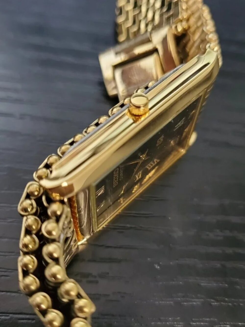 💁🏽♂️ RARE - Vintage Seiko Slim Tank Quartz Men's Gold Bracelet - Picture 3 of 4